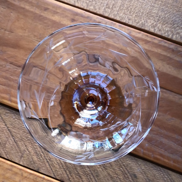 Etched Crystal Champagne Coupe Glass/Dessert Dish - Picture 3 of 9